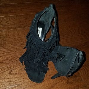 Steve Madden Suede fringe heels